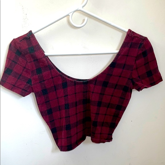 Forever 21 Tops - ✨🆕BNWOT!Forever21 Red Plaid Cropped T-Shirt!Sz M!BRAND NEW!NEVER WORN!✨